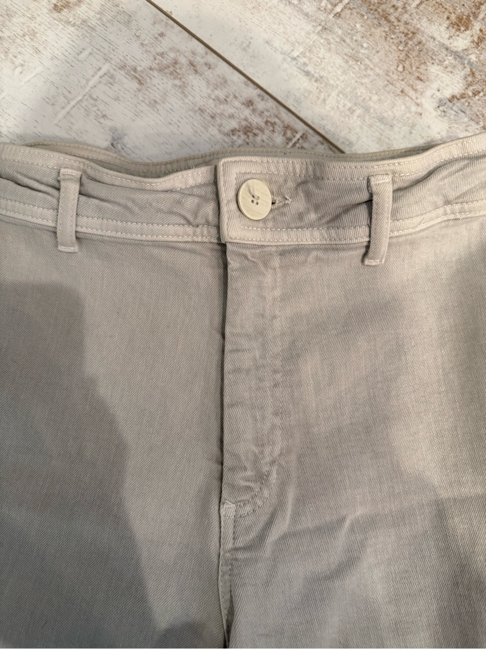 Zara Wide-Leg High-Rise Pants in Light Beige - Picture 2 of 6
